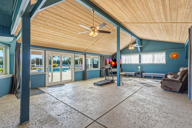 598 Southland Rd, Manteca, CA 95336