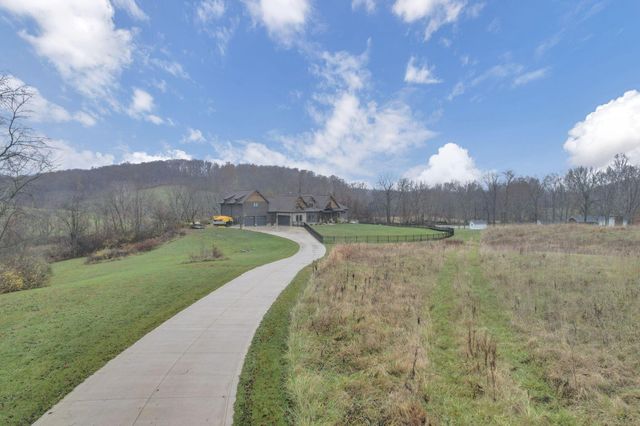 4190 Brownsville Road SE, Heath, OH 43056