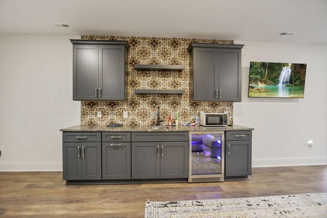4190 Brownsville Road SE, Heath, OH 43056