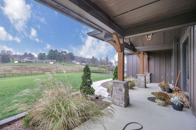 4190 Brownsville Road SE, Heath, OH 43056