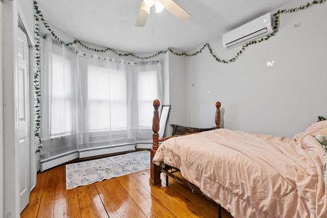 136 Coleridge St, Boston, MA 02128