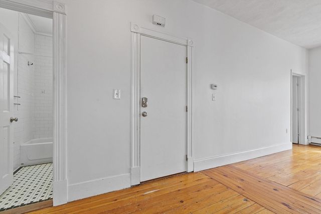 136 Coleridge St, Boston, MA 02128