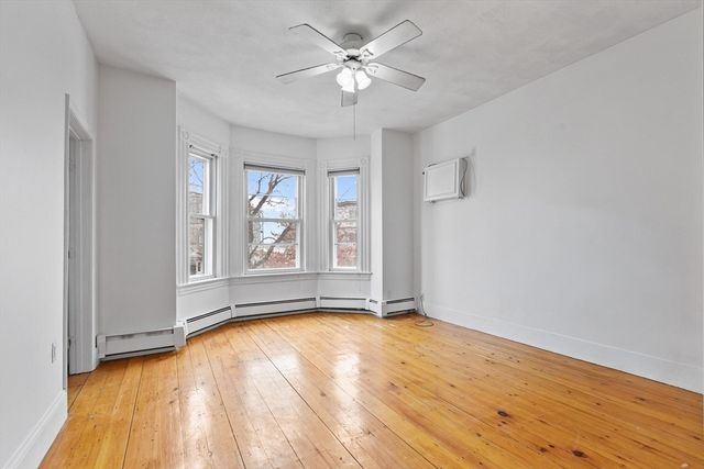 136 Coleridge St, Boston, MA 02128