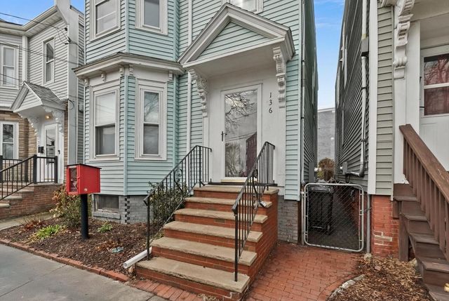 136 Coleridge St, Boston, MA 02128