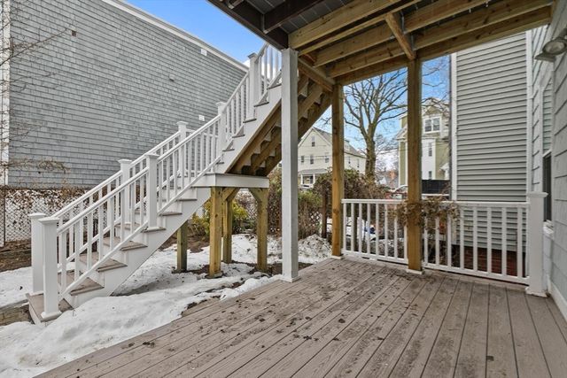 136 Coleridge St, Boston, MA 02128