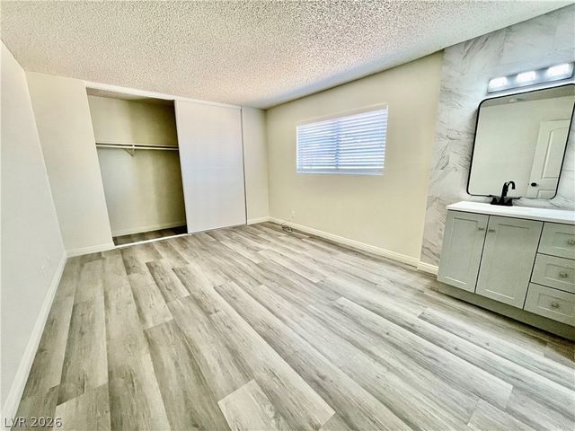 5187 Greene Lane B, Las Vegas, NV 89119