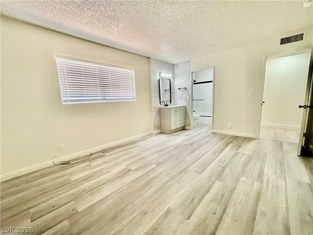 5187 Greene Lane B, Las Vegas, NV 89119
