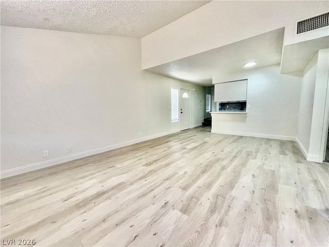 5187 Greene Lane B, Las Vegas, NV 89119