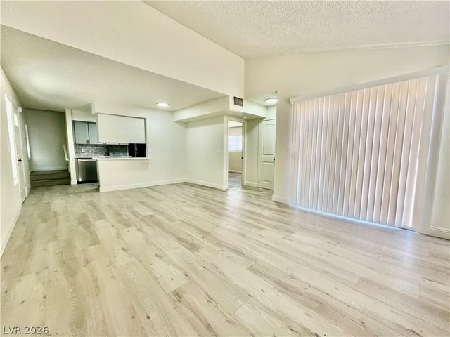 5187 Greene Lane B, Las Vegas, NV 89119