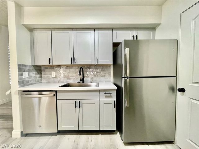 5187 Greene Lane B, Las Vegas, NV 89119