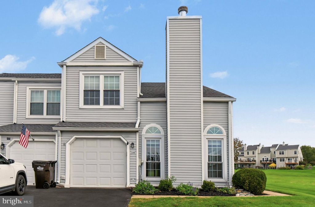 129 N PARK RD, NEWTOWN, PA 18940 — exterior