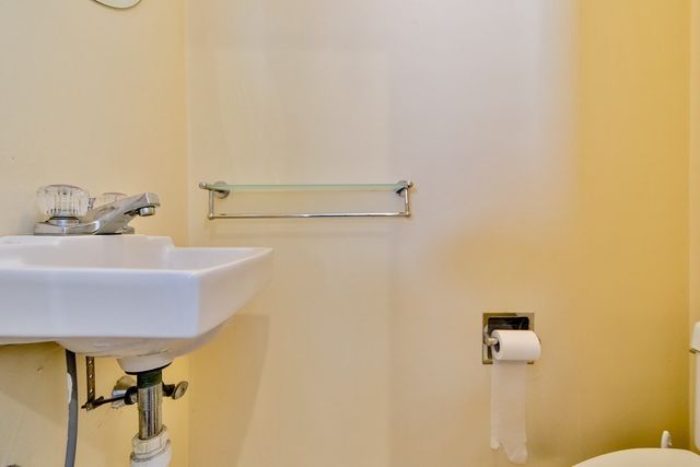 470 E 3rd Street 2, Boston, MA 02127