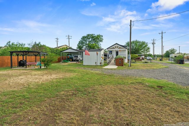 286 S Hwy 173, Bandera, TX 78003
