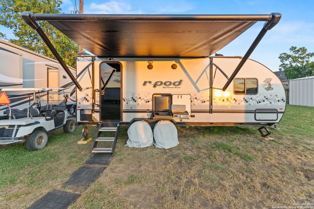 286 S Hwy 173, Bandera, TX 78003