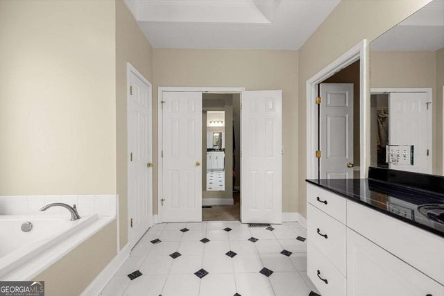 113 Glenn Eagle Pointe, Lagrange, GA 30241