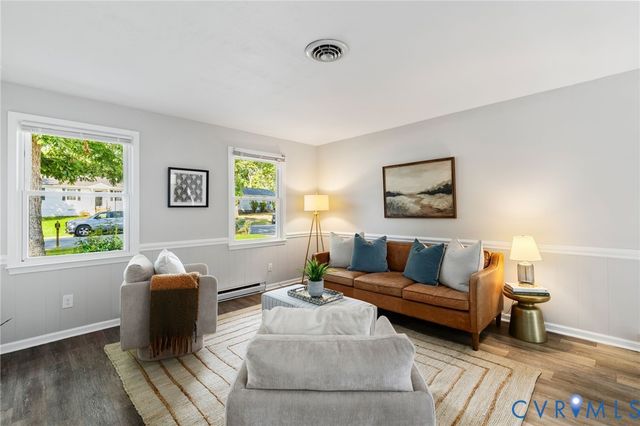 9307 Shiloh Dr, North Chesterfield, VA 23237