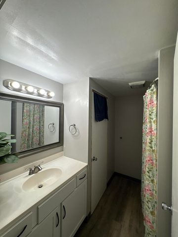 1521 Woodhill Court SW, Wyoming, MI 49509