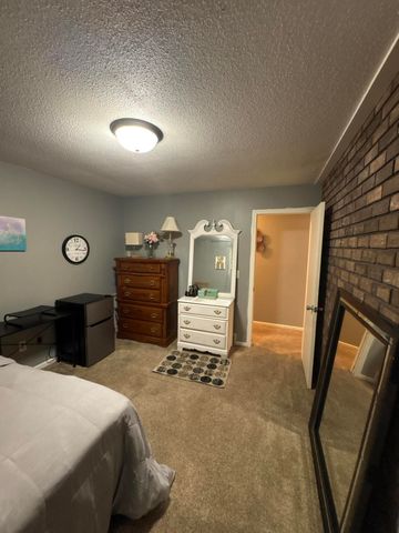 1521 Woodhill Court SW, Wyoming, MI 49509