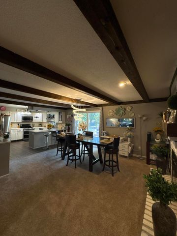 1521 Woodhill Court SW, Wyoming, MI 49509
