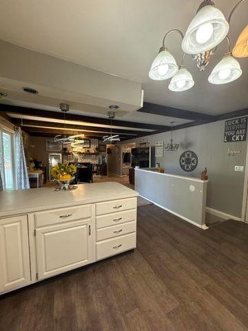 1521 Woodhill Court SW, Wyoming, MI 49509