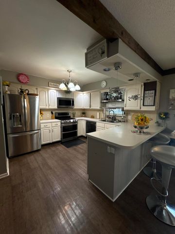 1521 Woodhill Court SW, Wyoming, MI 49509