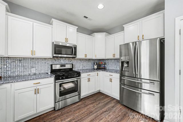 7015 Founders Way, Harrisburg, NC 28075