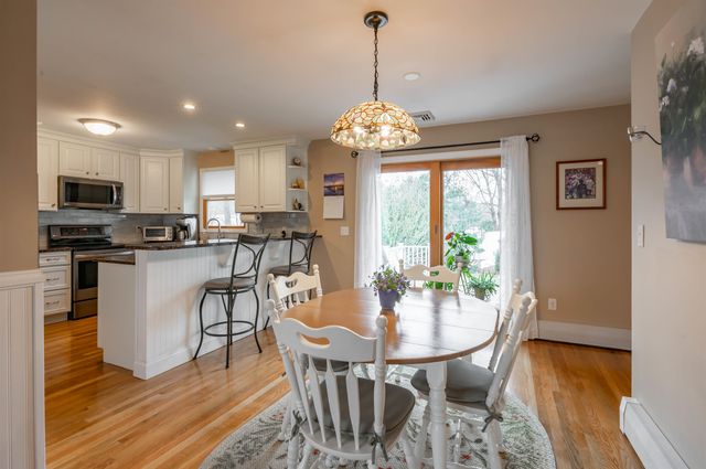 9 Rugby Road, Nashua, NH 03063