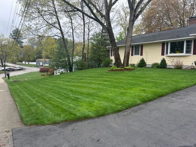 9 Rugby Road, Nashua, NH 03063