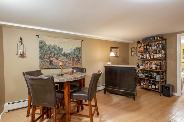 9 Rugby Road, Nashua, NH 03063