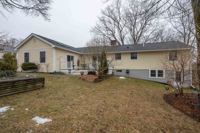 9 Rugby Road, Nashua, NH 03063