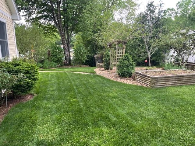 9 Rugby Road, Nashua, NH 03063