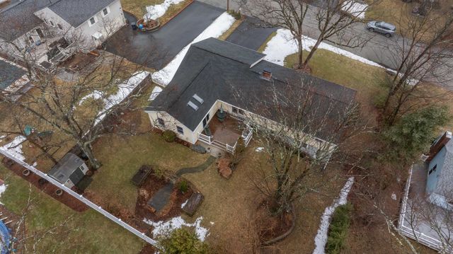 9 Rugby Road, Nashua, NH 03063