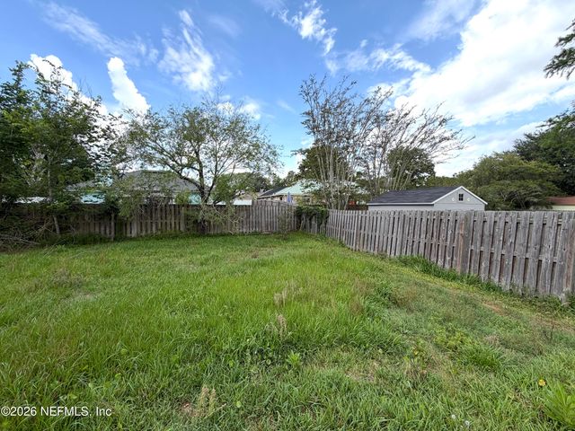 2098 FOREST GATE Drive E, Jacksonville, FL 32246