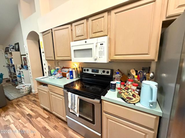2098 FOREST GATE Drive E, Jacksonville, FL 32246