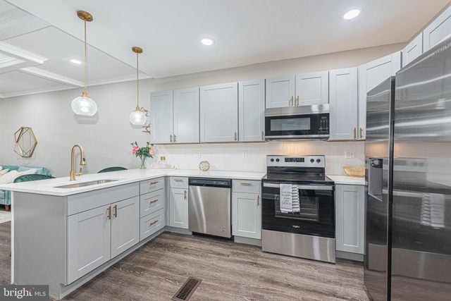 109 S CALHOUN ST, Baltimore, MD 21223