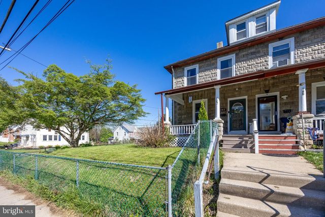 147 W SUMMIT AVE, West Grove, PA 19390