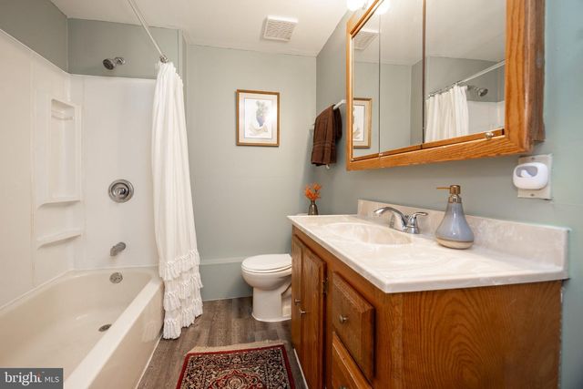 147 W SUMMIT AVE, West Grove, PA 19390