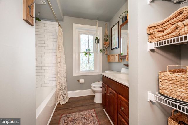 147 W SUMMIT AVE, West Grove, PA 19390