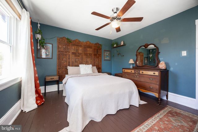 147 W SUMMIT AVE, West Grove, PA 19390