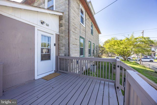 147 W SUMMIT AVE, West Grove, PA 19390