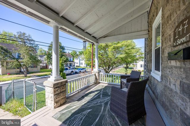 147 W SUMMIT AVE, West Grove, PA 19390