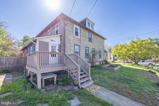 147 W SUMMIT AVE, West Grove, PA 19390