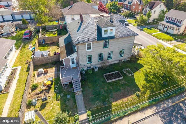 147 W SUMMIT AVE, West Grove, PA 19390