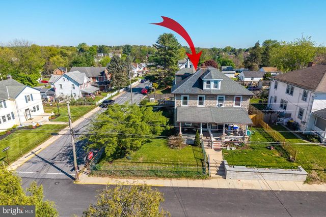 147 W SUMMIT AVE, West Grove, PA 19390