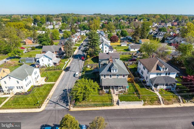 147 W SUMMIT AVE, West Grove, PA 19390