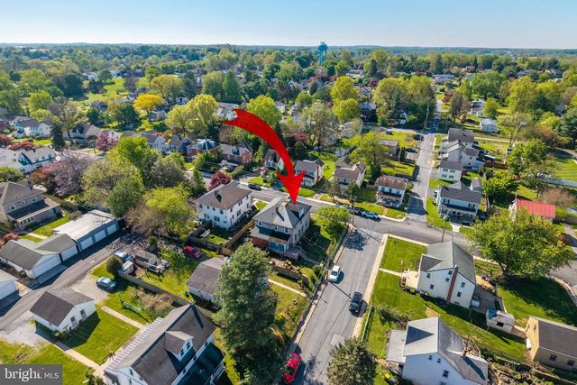 147 W SUMMIT AVE, West Grove, PA 19390