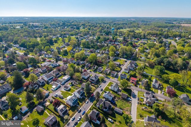 147 W SUMMIT AVE, West Grove, PA 19390