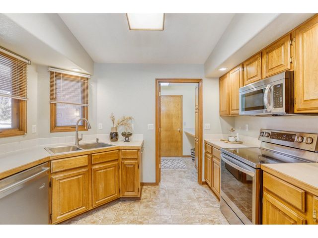 2367 Northbrook Dr, Fort Collins, CO 80526