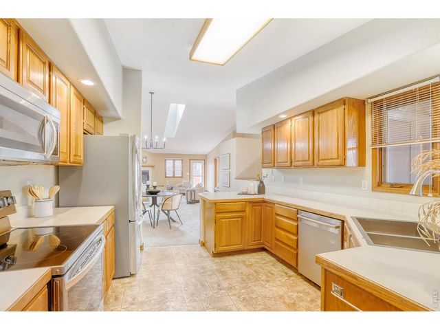 2367 Northbrook Dr, Fort Collins, CO 80526