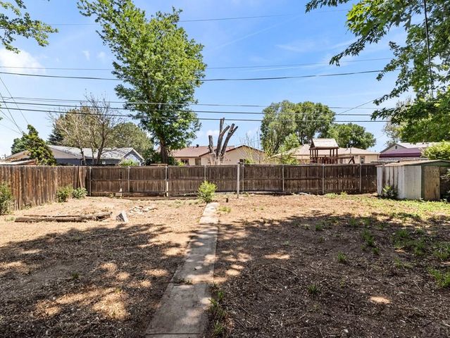 2610 Azalea St, Pueblo, CO 81005